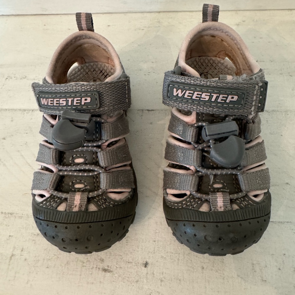 Toddler girl sandels size 5